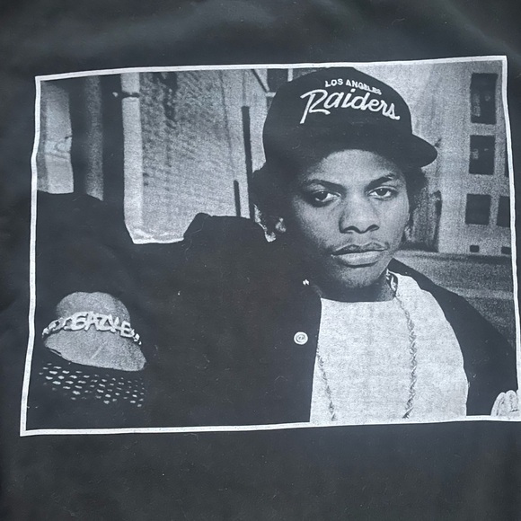 Eazy-E black sweater (large) - Picture 2 of 9